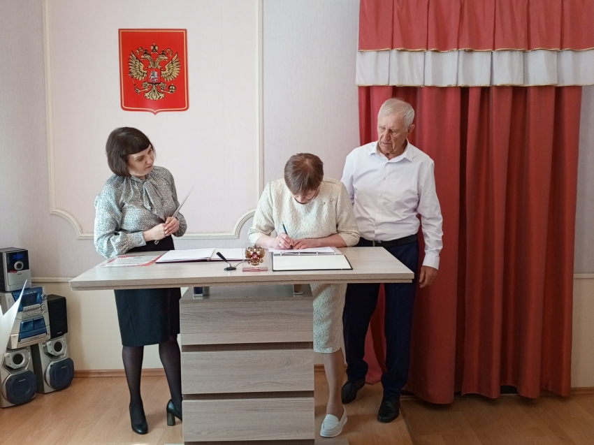 Встретил судьбу по дороге на работу: 50 лет вместе семья из Ясногорска Забайкальского края